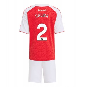 Arsenal William Saliba #2 Jalkapallovaatteet Lasten Kotipeliasu 2025-26 Lyhythihainen (+ Lyhyet housut)
